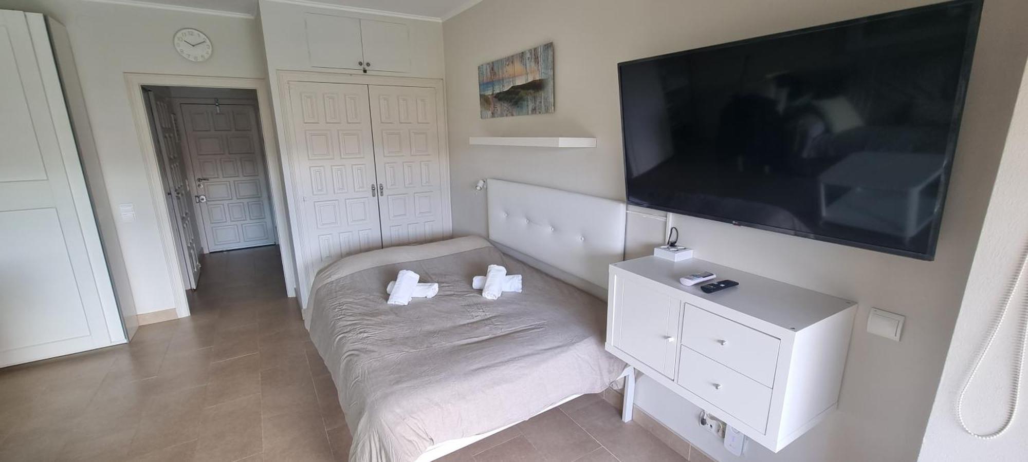 شقة Vidabrava, Sagaro Garden Loft ساغارو المظهر الخارجي الصورة
